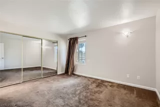 Photo #6: 2383334 Listing