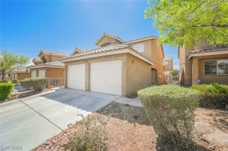 Photo #3: 2383348 Listing 