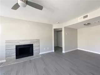 Photo #6: 2383359 Listing 