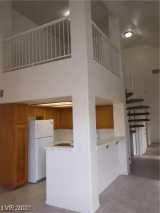 Photo #3: 2383406 Listing 