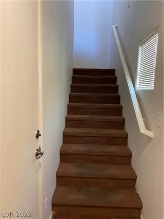 Photo #5: 2383415 Listing 