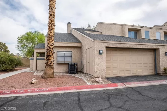 MLS: 2383419 Condo For Sale