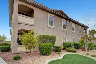 Photo #1: 2383433 Listing 