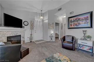 Photo #6: 2383433 Listing 