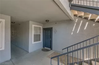 Photo #2: 2383498 Listing