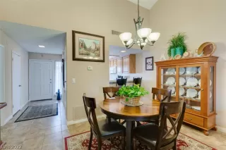 Photo #5: 2383499 Listing 