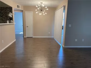 Photo #6: 2383501 Listing 