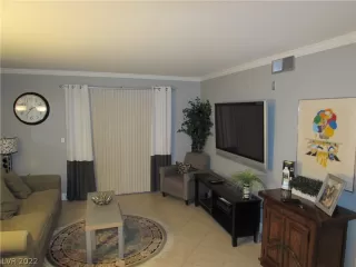 Photo #1: 2383502 Listing