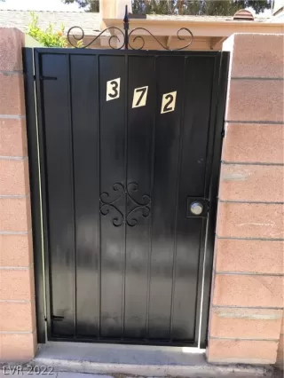 Photo #3: 2383506 Listing