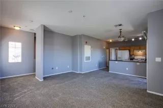 Photo #6: 2383513 Listing