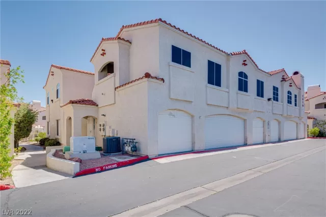 MLS: 2383525 Condo For Sale