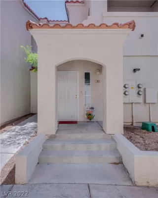 Photo #3: 2383525 Listing 