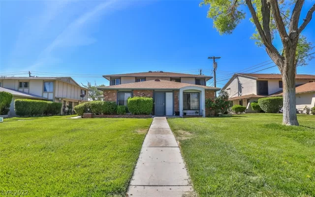 MLS: 2383573 Condo For Sale