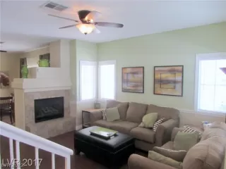 Photo #2: 2383591 Listing