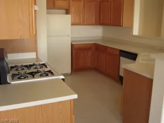 Photo #2: 2383600 Listing