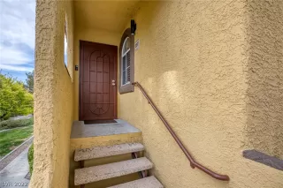 Photo #1: 2383601 Listing