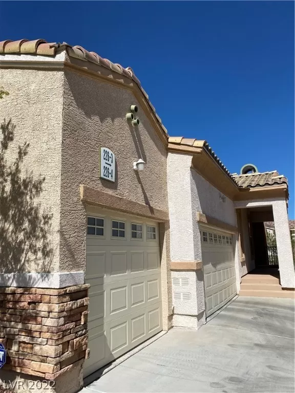 MLS: 2383603 Condo For Sale