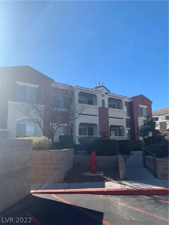 MLS: 2383655 Condo For Sale