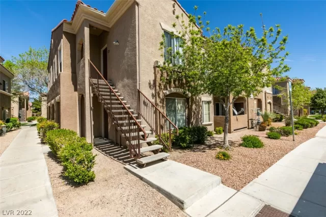 MLS: 2383665 Condo For Sale