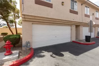 Photo #4: 2383673 Listing 