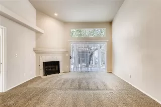 Photo #3: 2383679 Listing