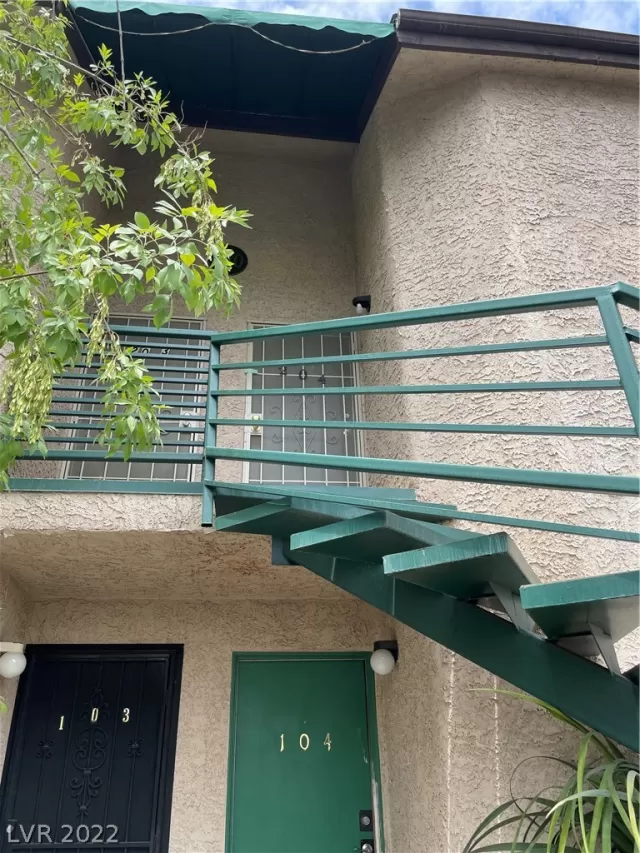 MLS: 2383686 Condo For Sale