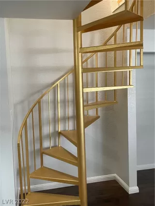 Photo #5: 2383686 Listing 