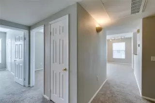 Photo #5: 2383807 Listing 