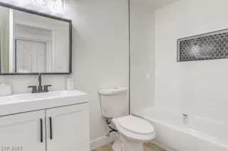 Photo #3: 2383812 Listing 