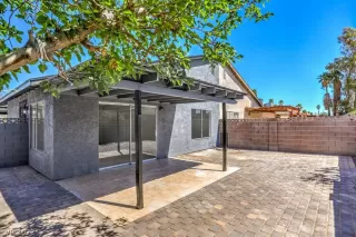 Photo #5: 2383812 Listing 