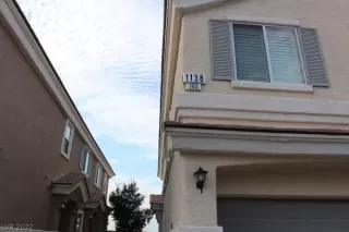 Photo #3: 2383813 Listing