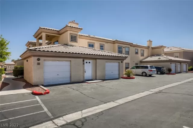 MLS: 2383827 Condo For Sale
