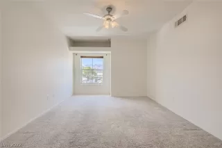 Photo #6: 2383827 Listing