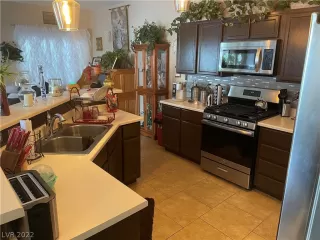 Photo #1: 2383828 Listing 