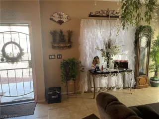 Photo #3: 2383828 Listing 