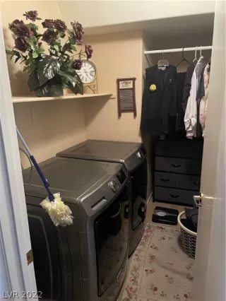 Photo #4: 2383828 Listing 