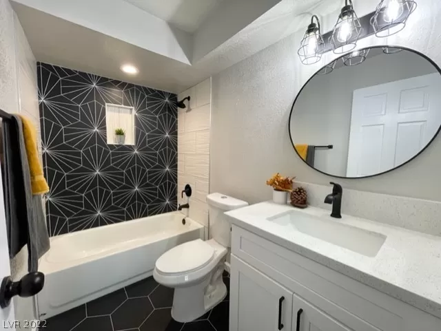 MLS: 2383860 Condo For Sale