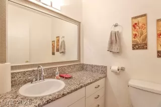 Photo #4: 2383872 Listing 