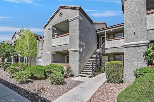 MLS: 2383877 Condo For Sale