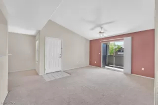 Photo #2: 2383877 Listing