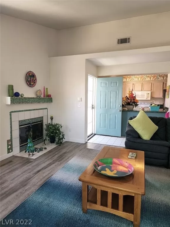 MLS: 2383894 Condo For Sale