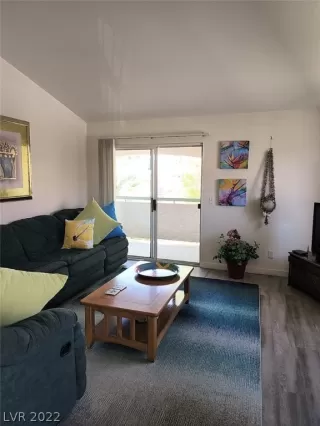 Photo #1: 2383894 Listing