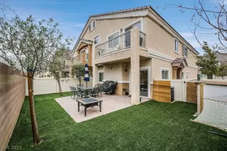 Photo #1: 2383900 Listing