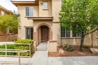 Photo #1: 2383903 Listing