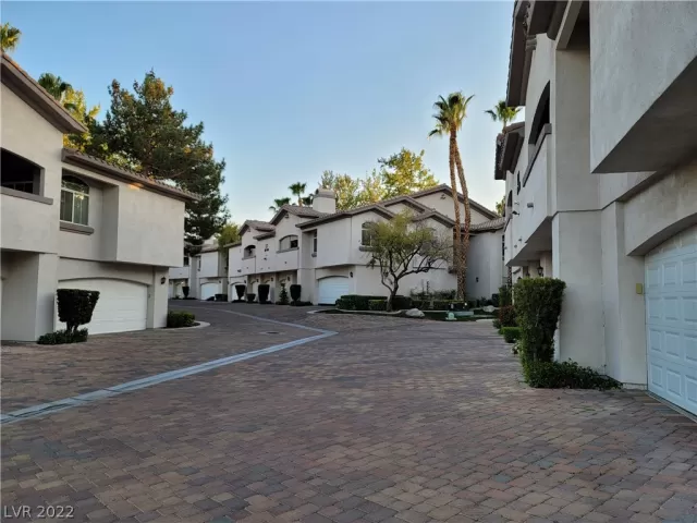 MLS: 2383907 Condo For Sale