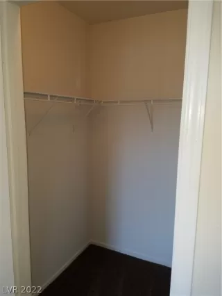 Photo #4: 2383908 Listing