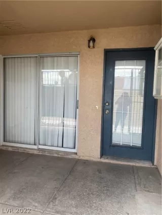 Photo #1: 2383912 Listing 