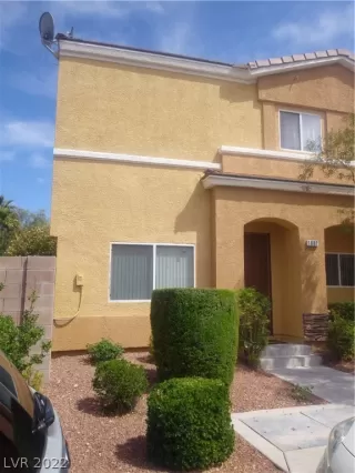 Photo #2: 2383955 Listing