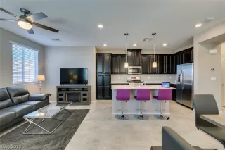 Photo #1: 2383957 Listing 