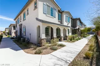 Photo #3: 2383957 Listing 